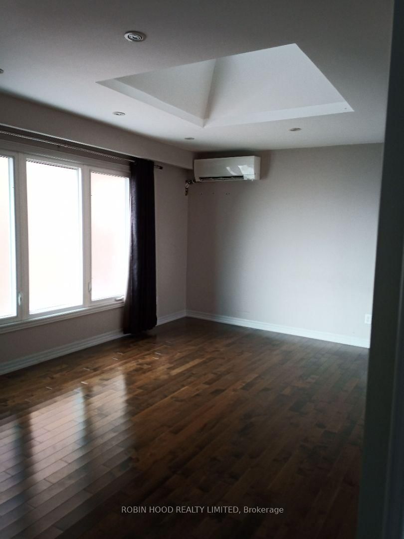 Rear - 15 Gayla Street S, Vaughan 3