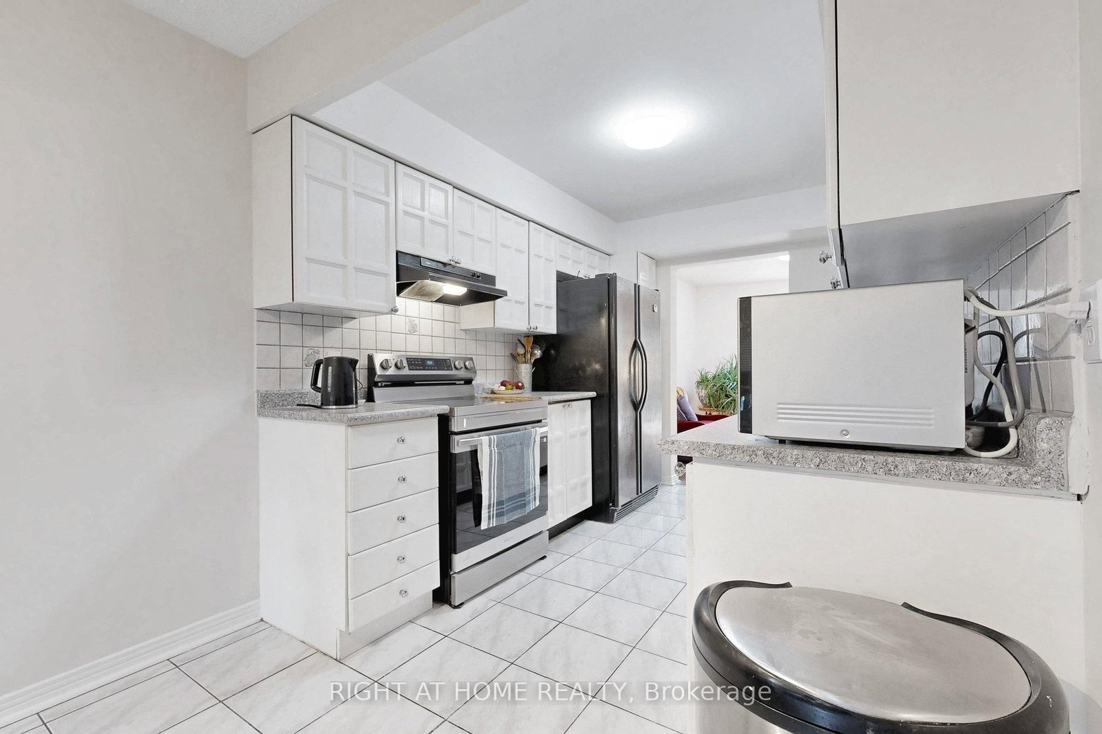 103 Heatherton Way • Vaughan, ON photo 9
