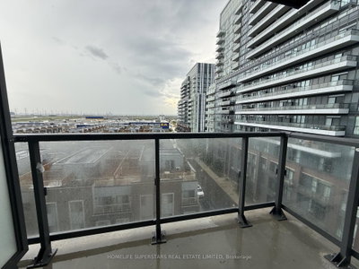 60 Honeycrisp Crescent • #706 • Vaughan, ON photo 9