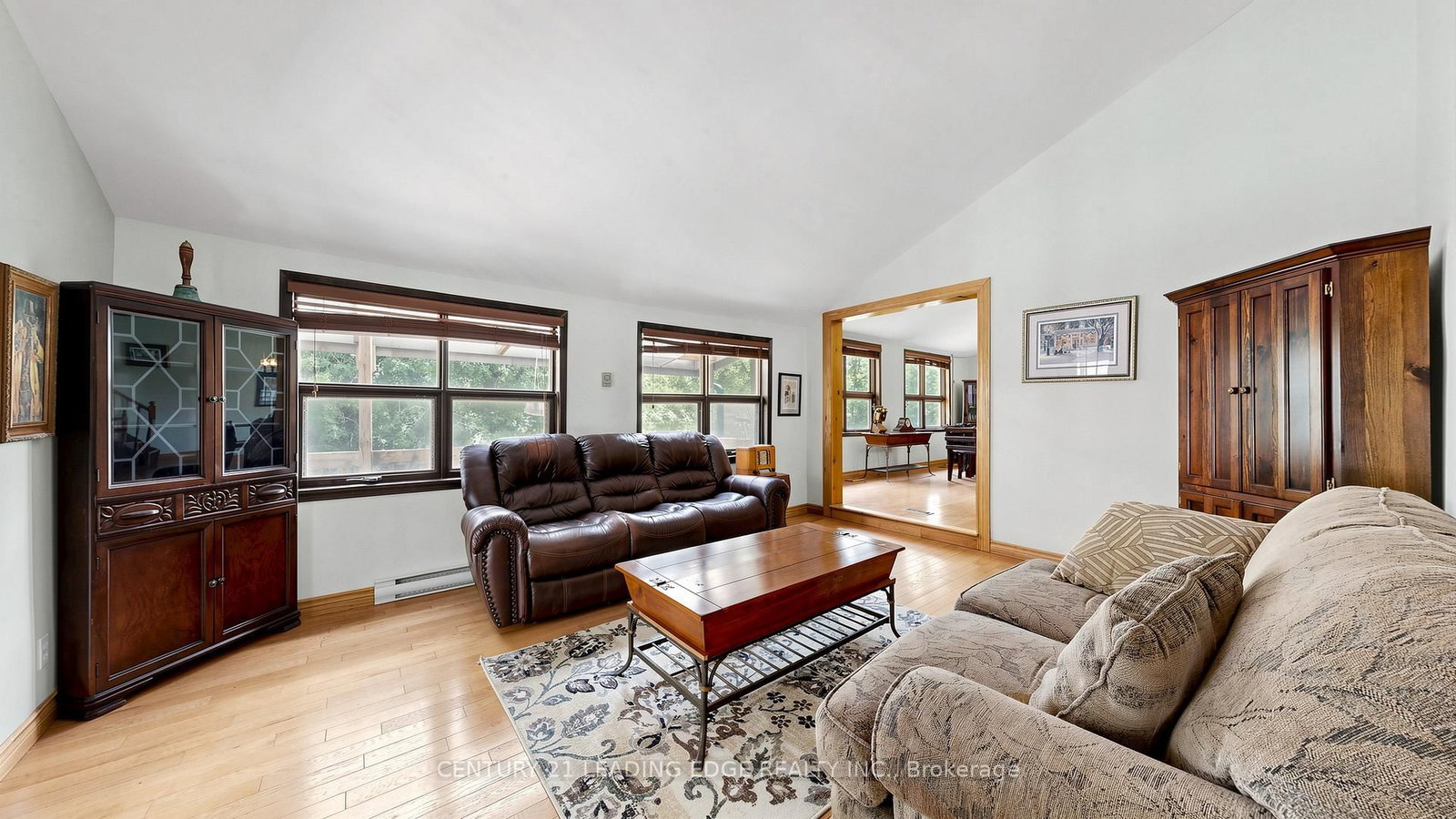 6466 Old Homestead Road • Georgina, ON photo 4