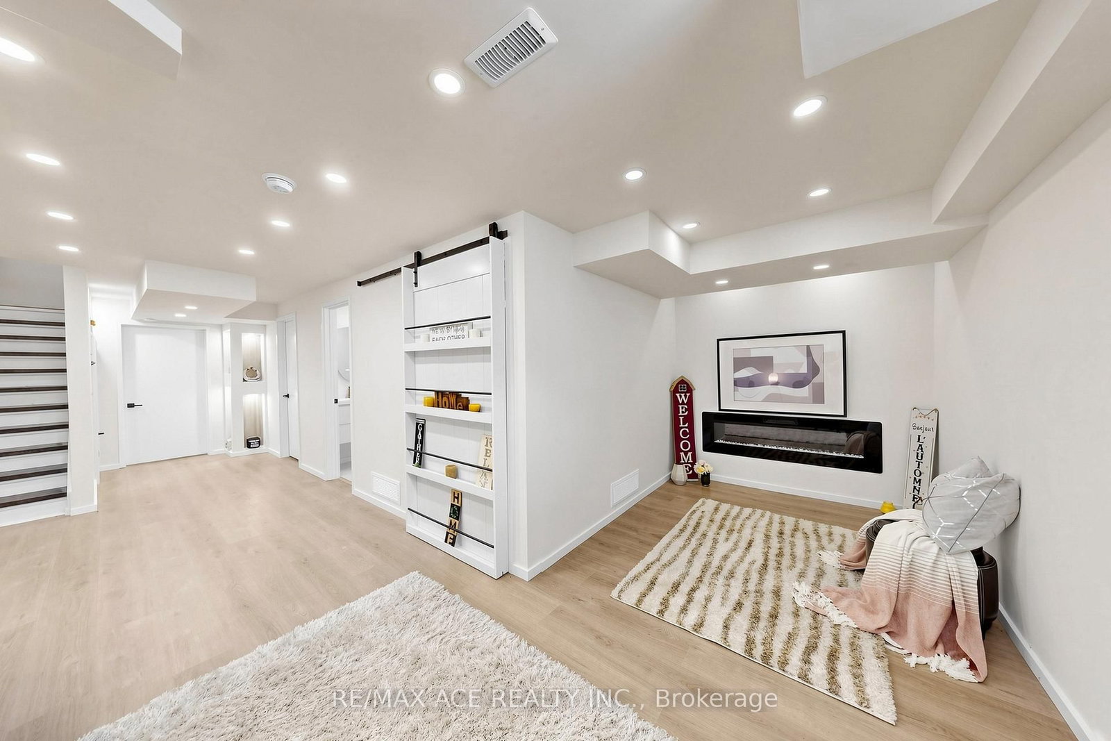 368 Elyse Court • Aurora, ON photo 38