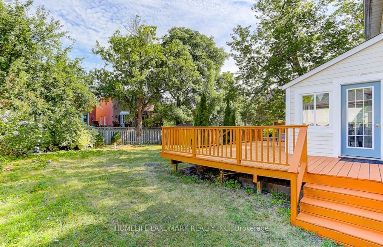 115 Crosby Avenue • Richmond Hill, ON photo 5