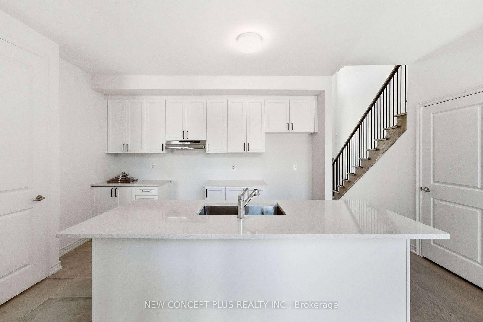 11 Bayberry Drive • Adjala-Tosorontio, ON photo 10