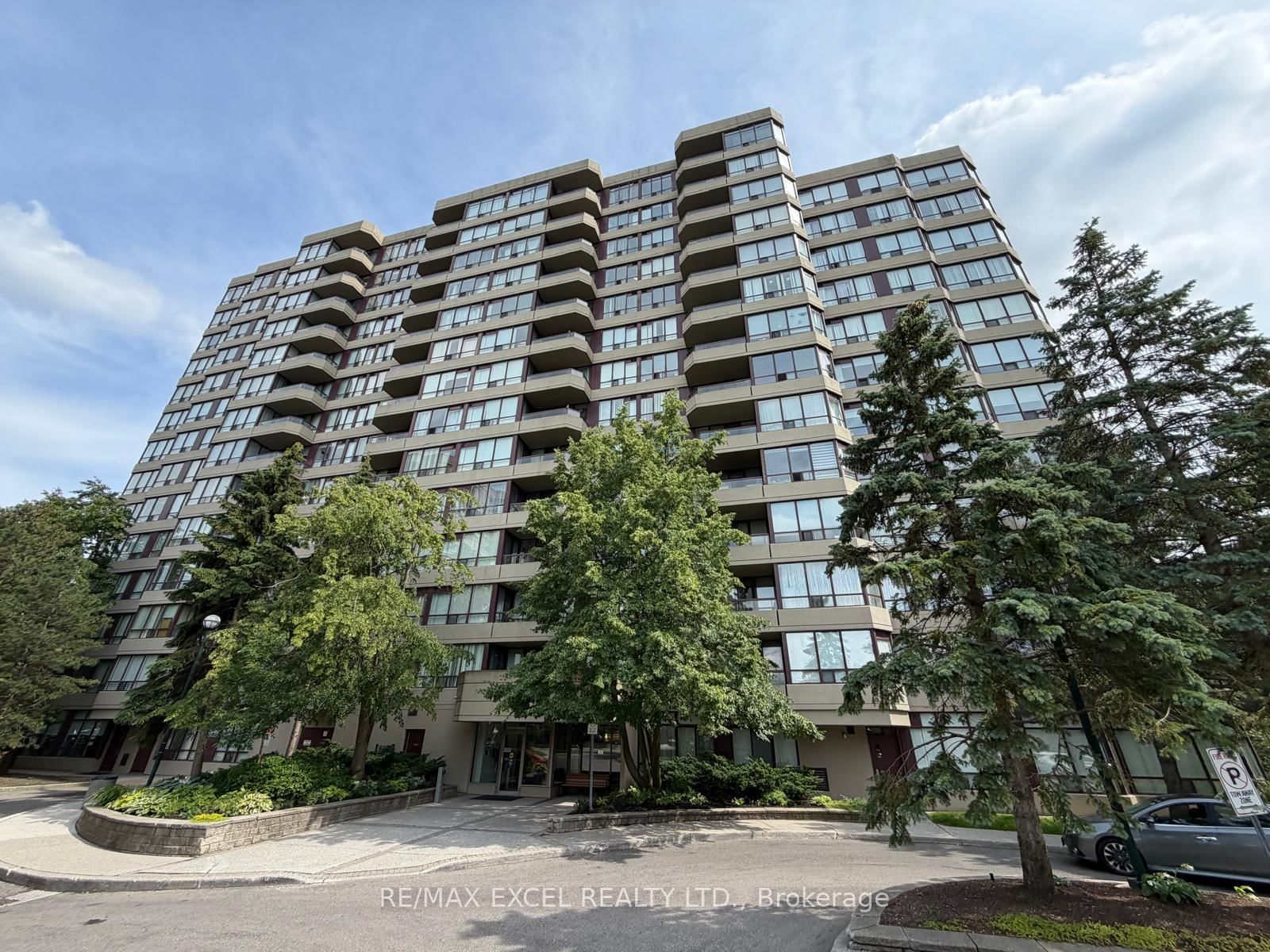 91 Townsgate Drive • #507 • Vaughan, ON photo 11