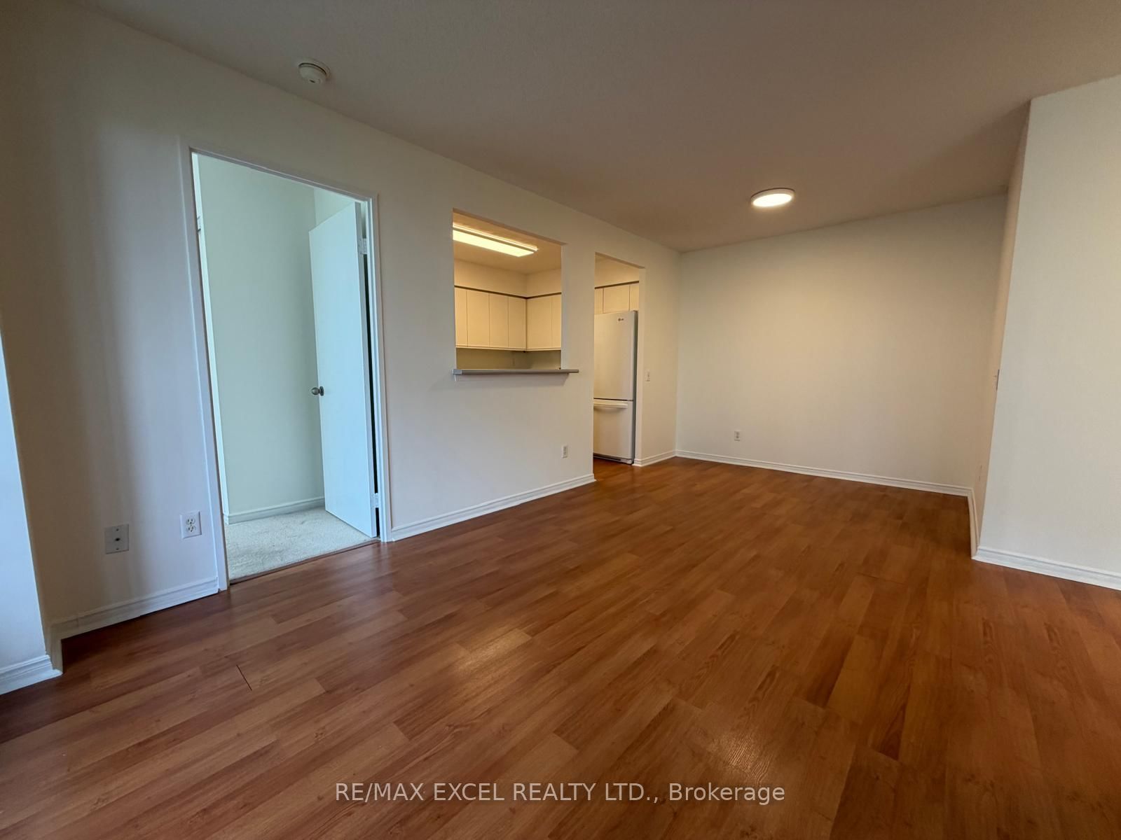 91 Townsgate Drive • #507 • Vaughan, ON photo 6