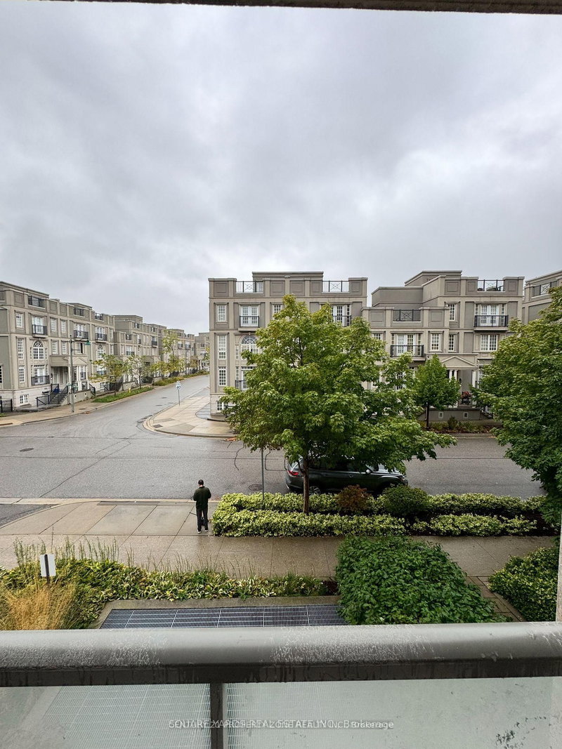 home for lease on 217-39 Upper Duke Crescent