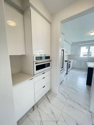 NW 17 Bellflower Crescent — more photos