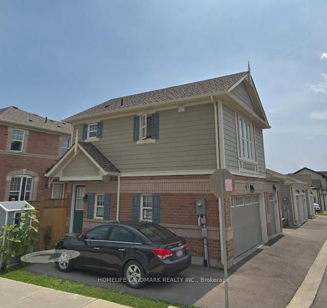 Coachhouse - 290 Cornell Centre Boulevard