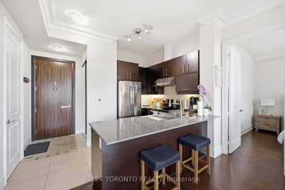 Unit Ph01 — 233 South Park Road — photo 4