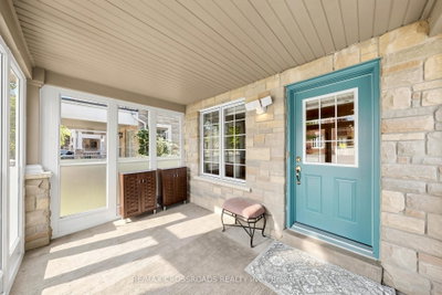 41 Prince Charles Way — photo 3