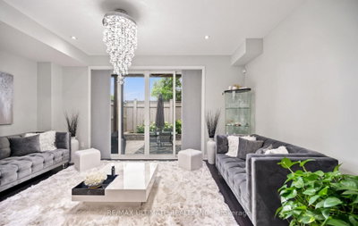 103 Glenngarry Crescent — more photos