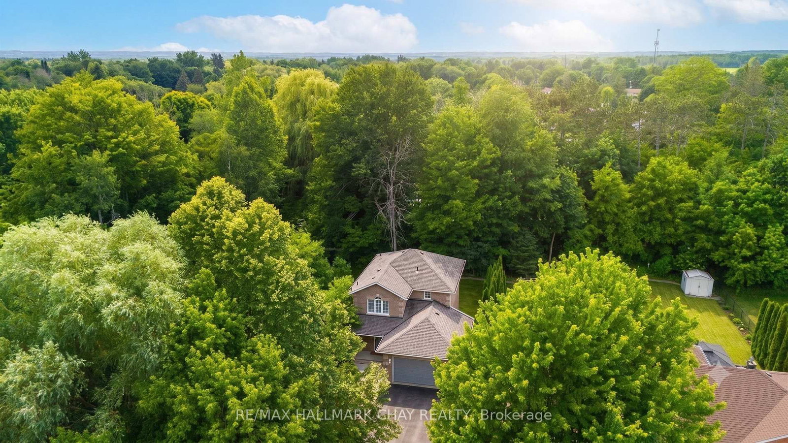 23 Burbank Circle • Adjala-Tosorontio, ON photo 1