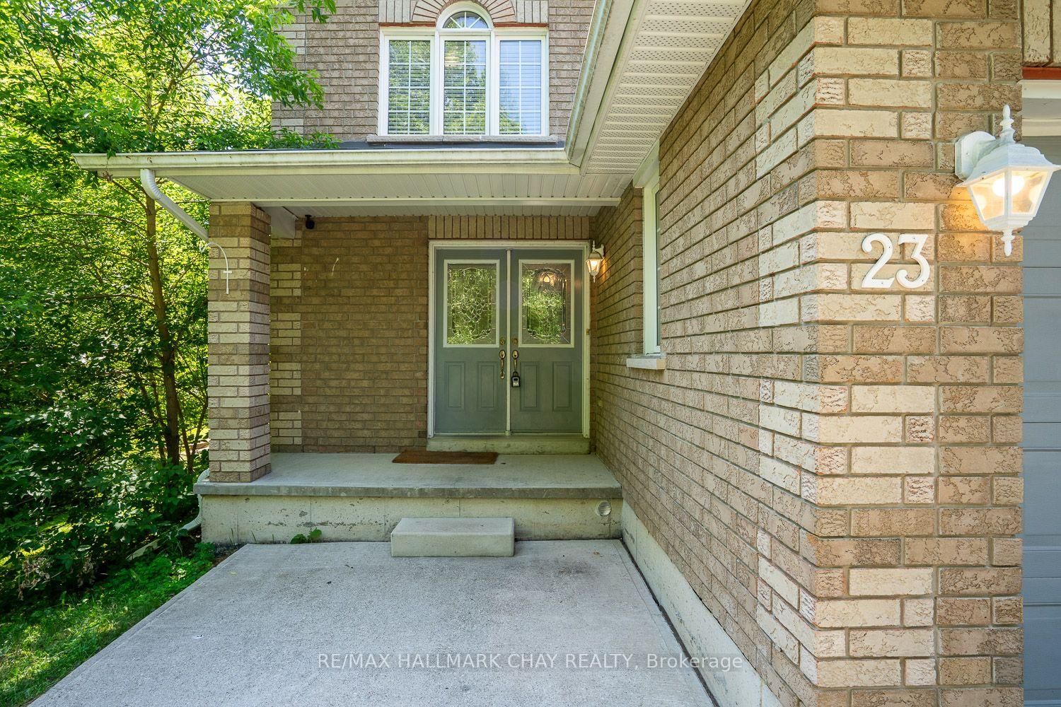 23 Burbank Circle • Adjala-Tosorontio, ON photo 11