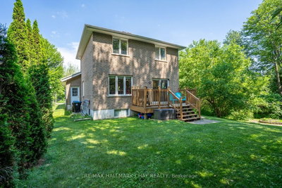 23 Burbank Circle • Adjala-Tosorontio, ON photo 9
