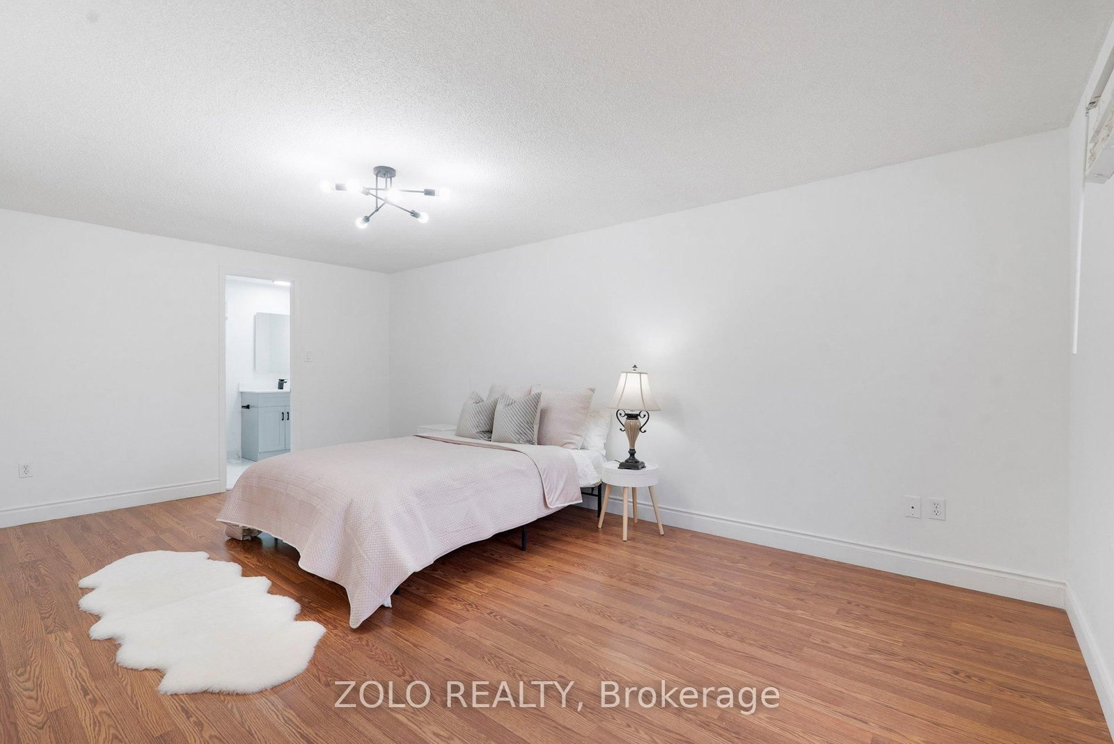 272 Elman Crescent • Newmarket, ON photo 21
