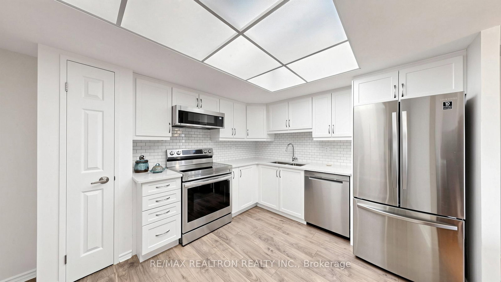 14924 Yonge Street • #521 • Aurora, ON photo 20