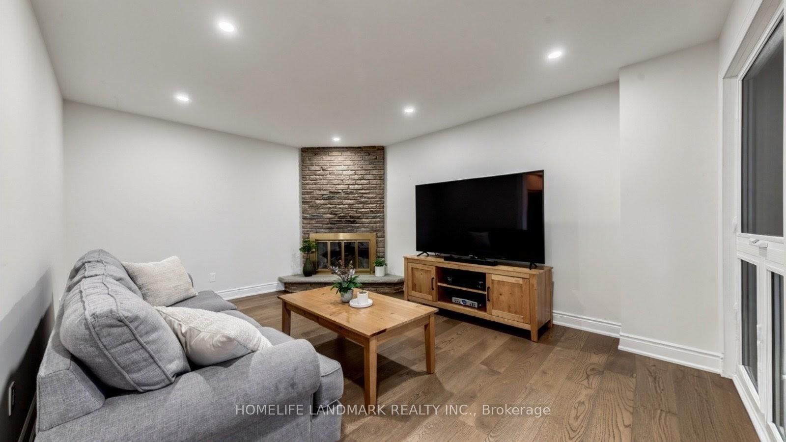 31 Fullerton Crescent • Markham, ON photo 14