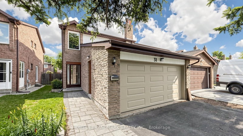31 Fullerton Crescent