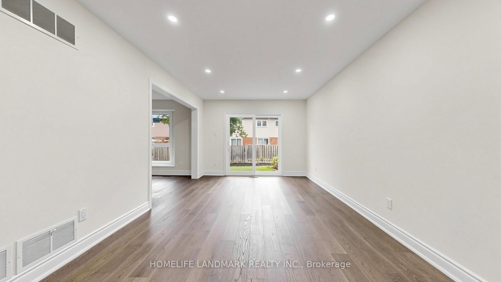 31 Fullerton Crescent • Markham, ON photo 5