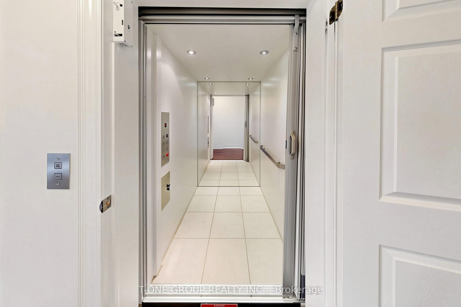 51 Lord Durham Road • Markham, ON photo 4