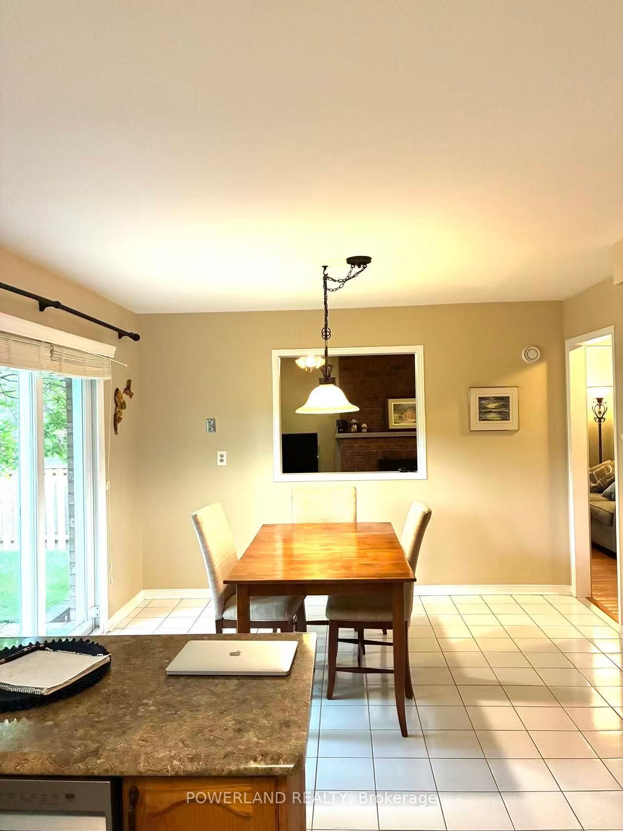816 Hollander Road • Newmarket, ON photo 15