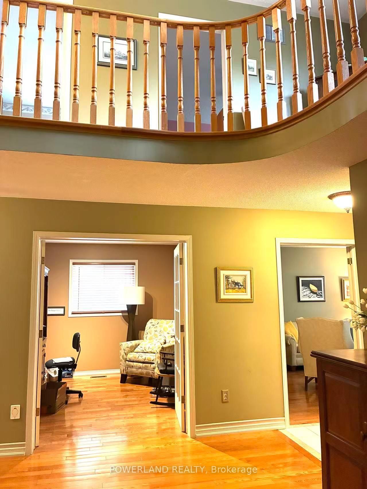 816 Hollander Road • Newmarket, ON photo 6