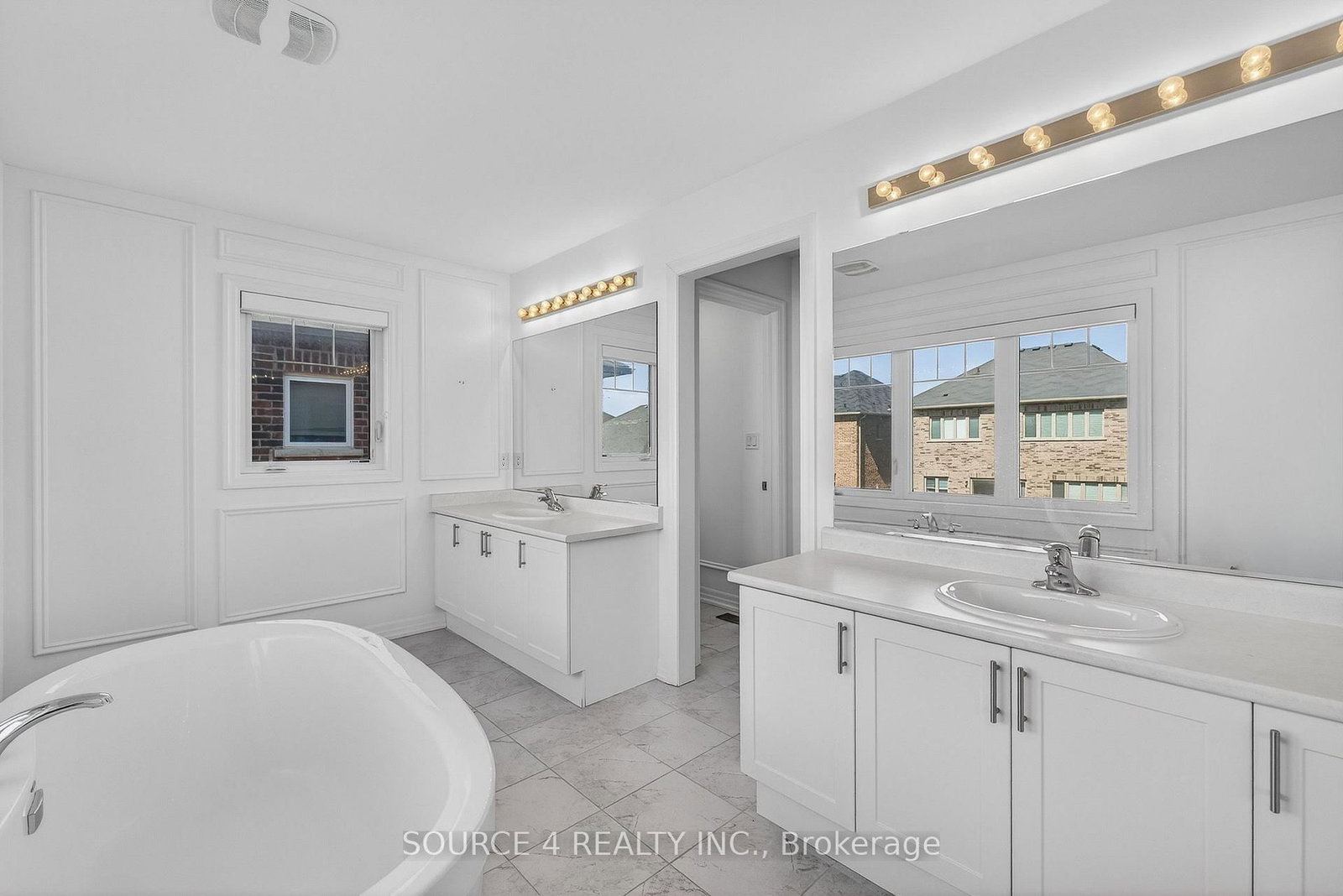 1020 Larter Street • Innisfil, ON photo 32