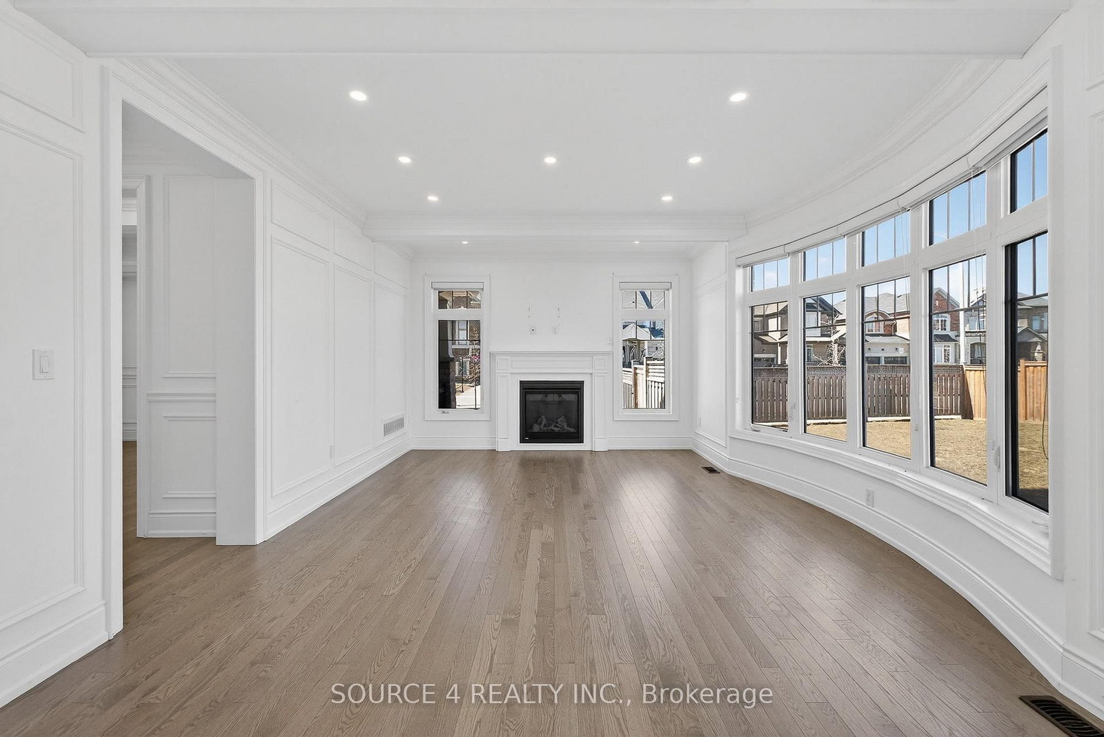 1020 Larter Street • Innisfil, ON photo 9