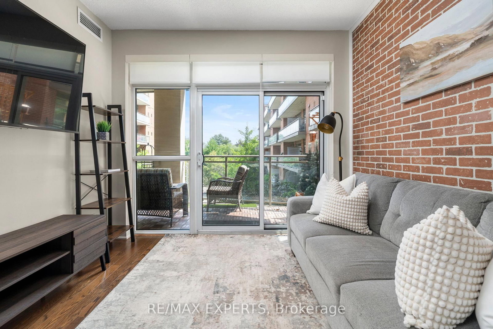 281 Woodbridge Avenue • #301 • Vaughan, ON photo 11