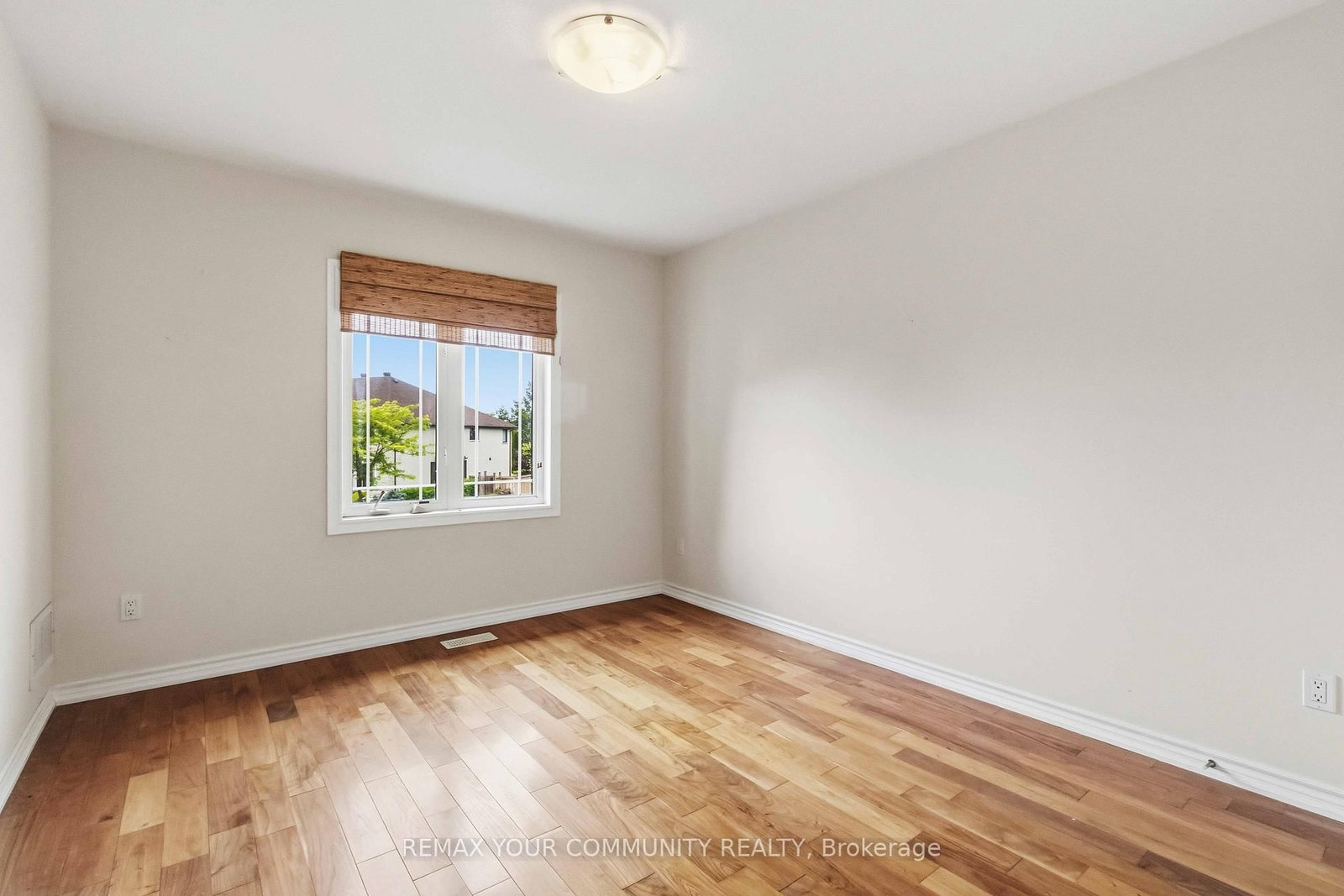40 Hunterwood Chase • Vaughan, ON photo 15