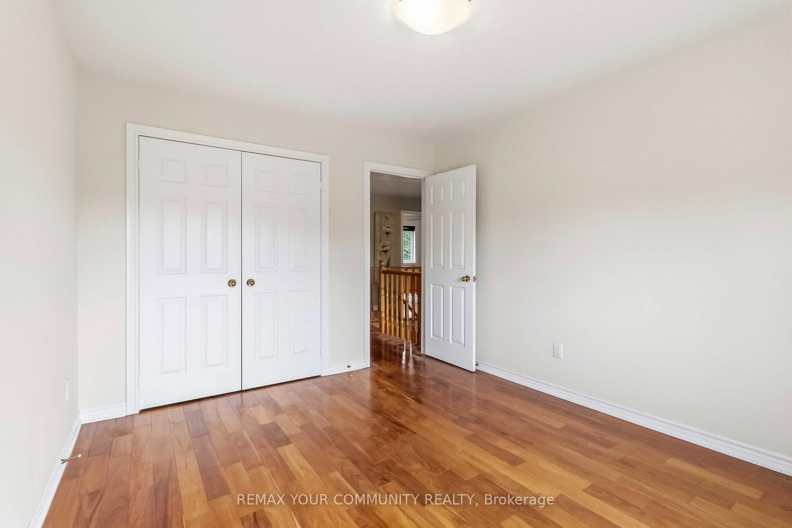 40 Hunterwood Chase • Vaughan, ON photo 16