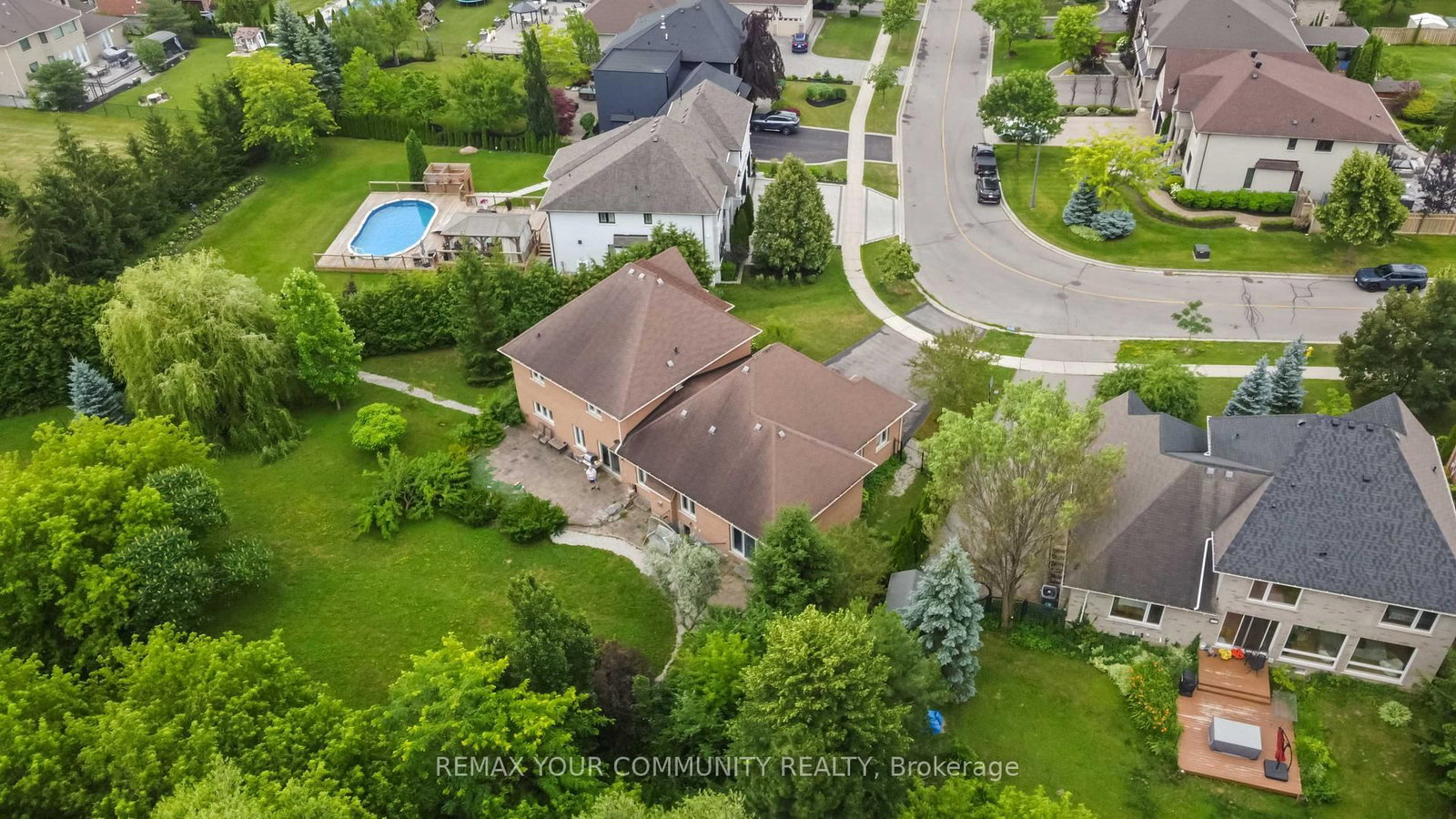 40 Hunterwood Chase • Vaughan, ON photo 38