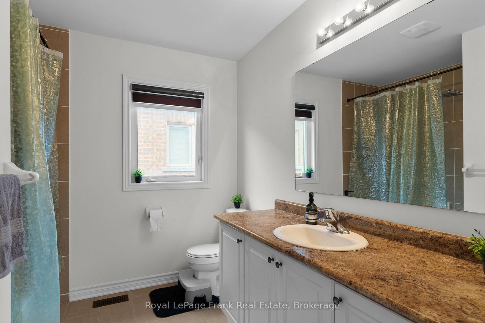 18 Stoddart Street • Brock, ON photo 33