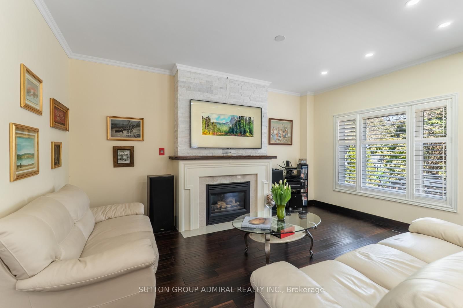 626 College Manor Drive • Newmarket, ON photo 14