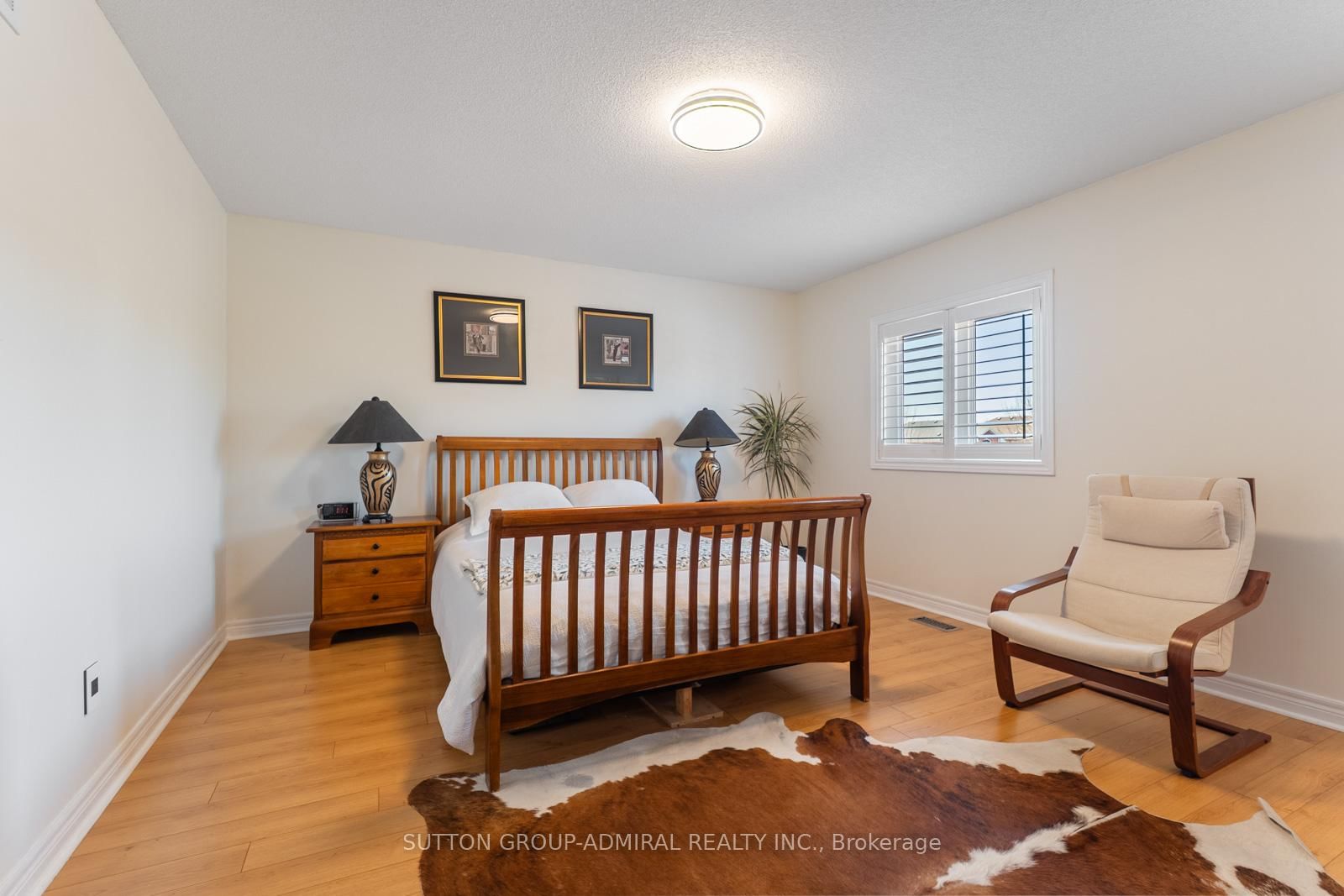 626 College Manor Drive • Newmarket, ON photo 19
