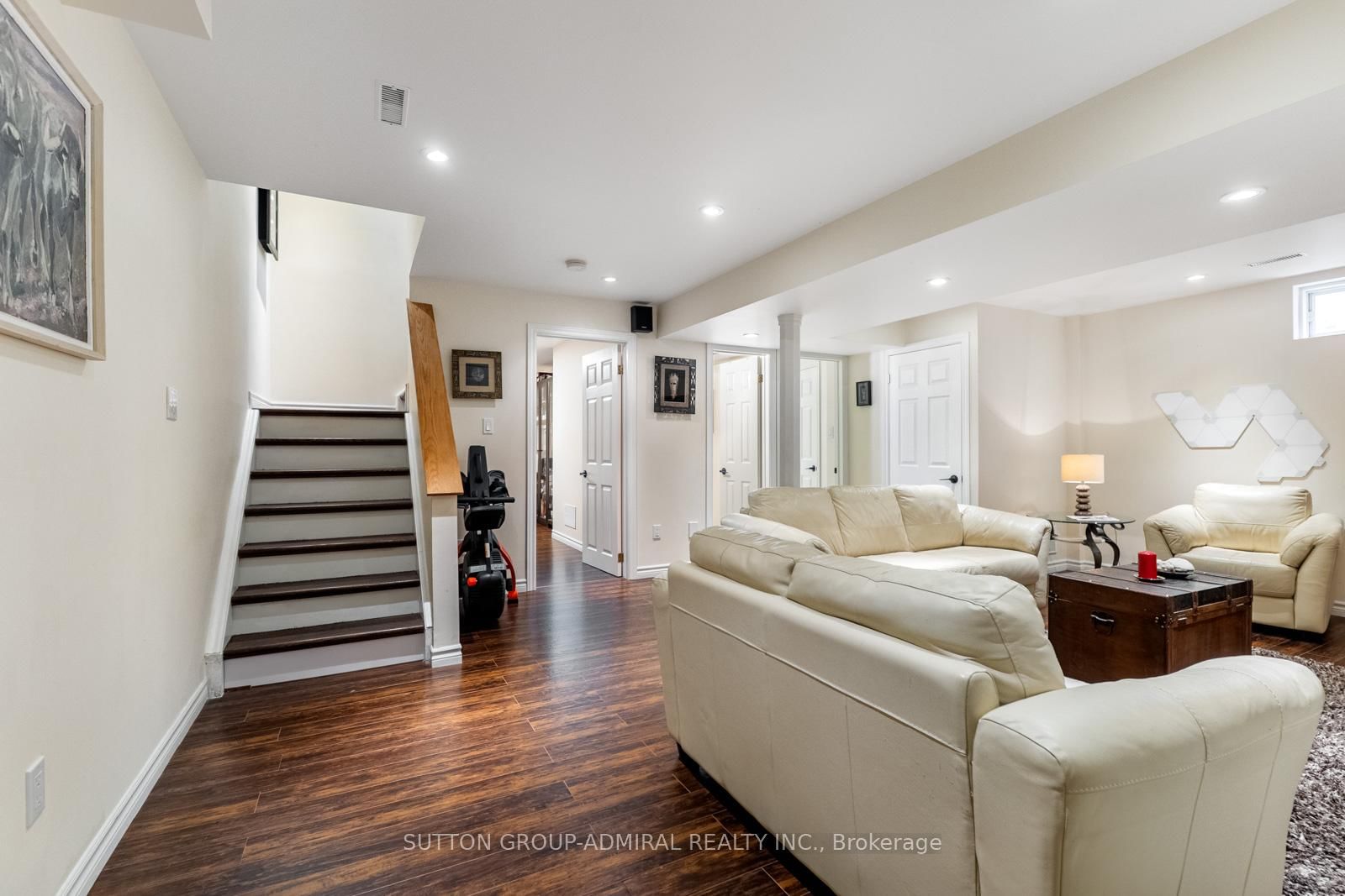 626 College Manor Drive • Newmarket, ON photo 31