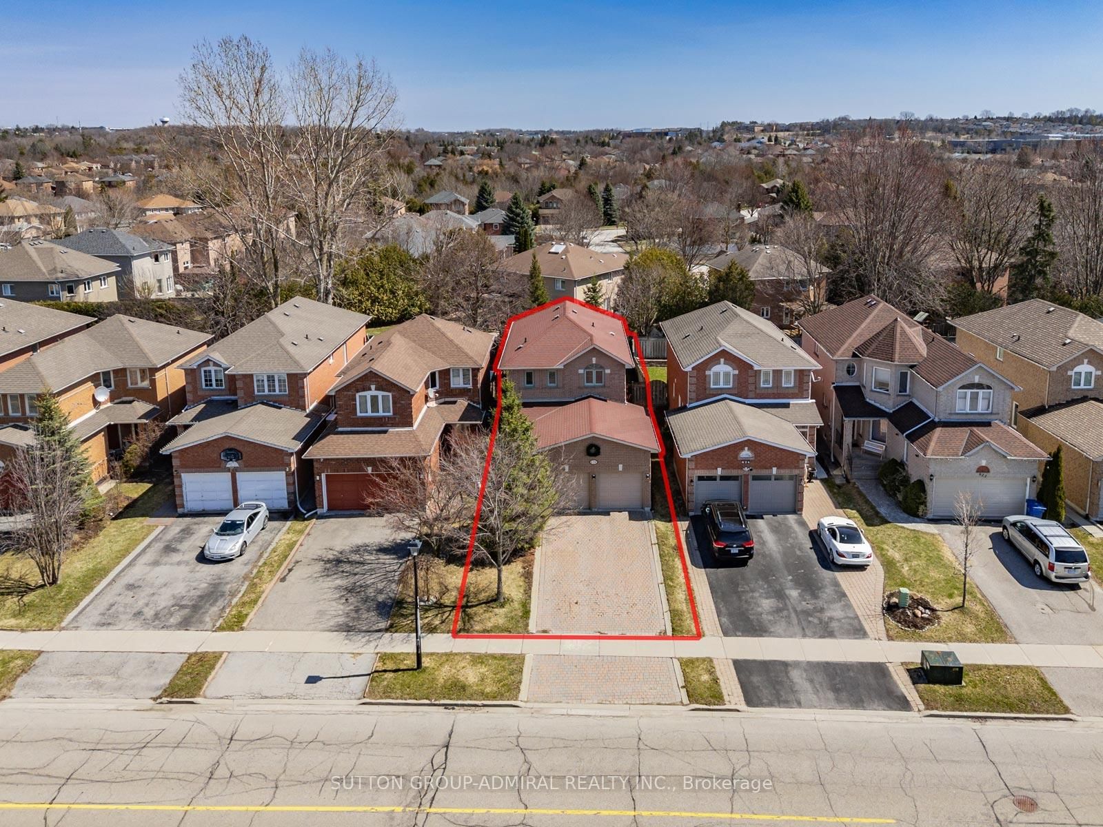 626 College Manor Drive • Newmarket, ON photo 42