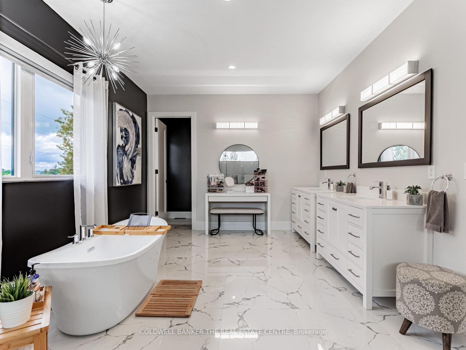 2166 10th Side Road • Bradford West Gwillimbury, ON photo 17