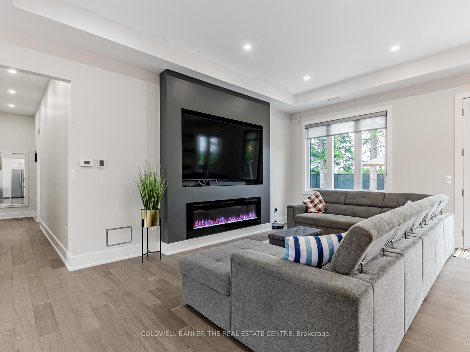 2166 10th Side Road • Bradford West Gwillimbury, ON photo 34