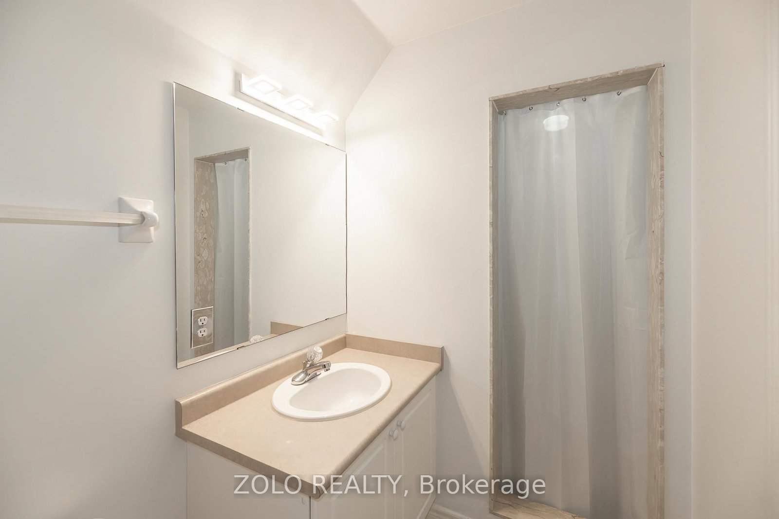 23 Observatory Lane • #26 • Richmond Hill, ON photo 25