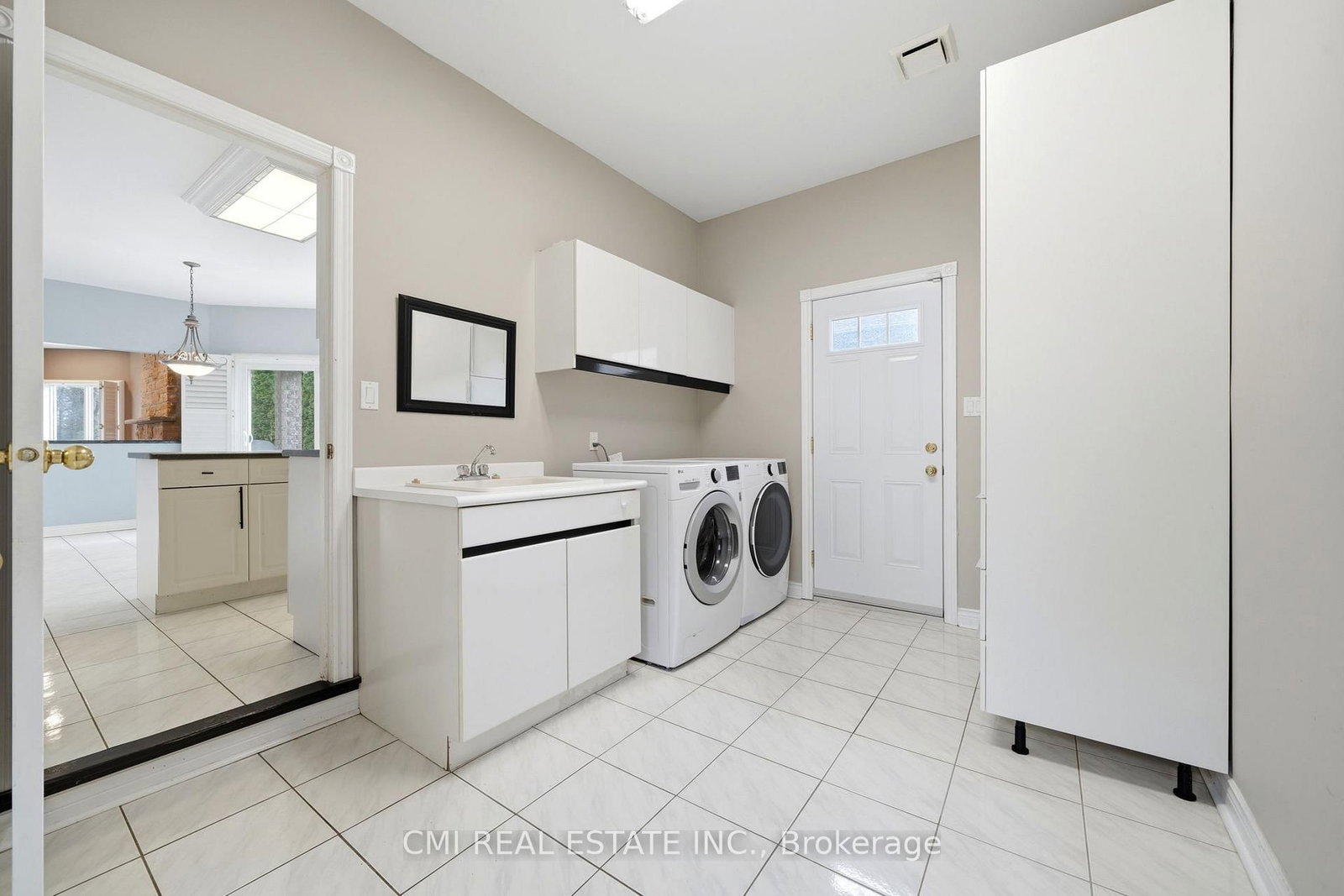 15 Treegrove Circle • Aurora, ON photo 17