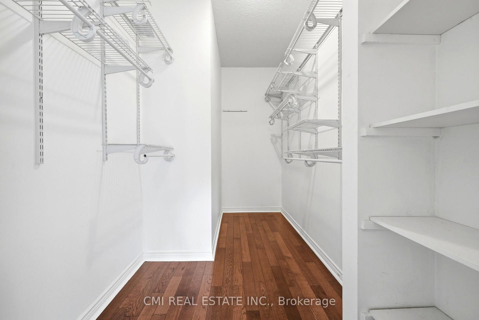 15 Treegrove Circle • Aurora, ON photo 29