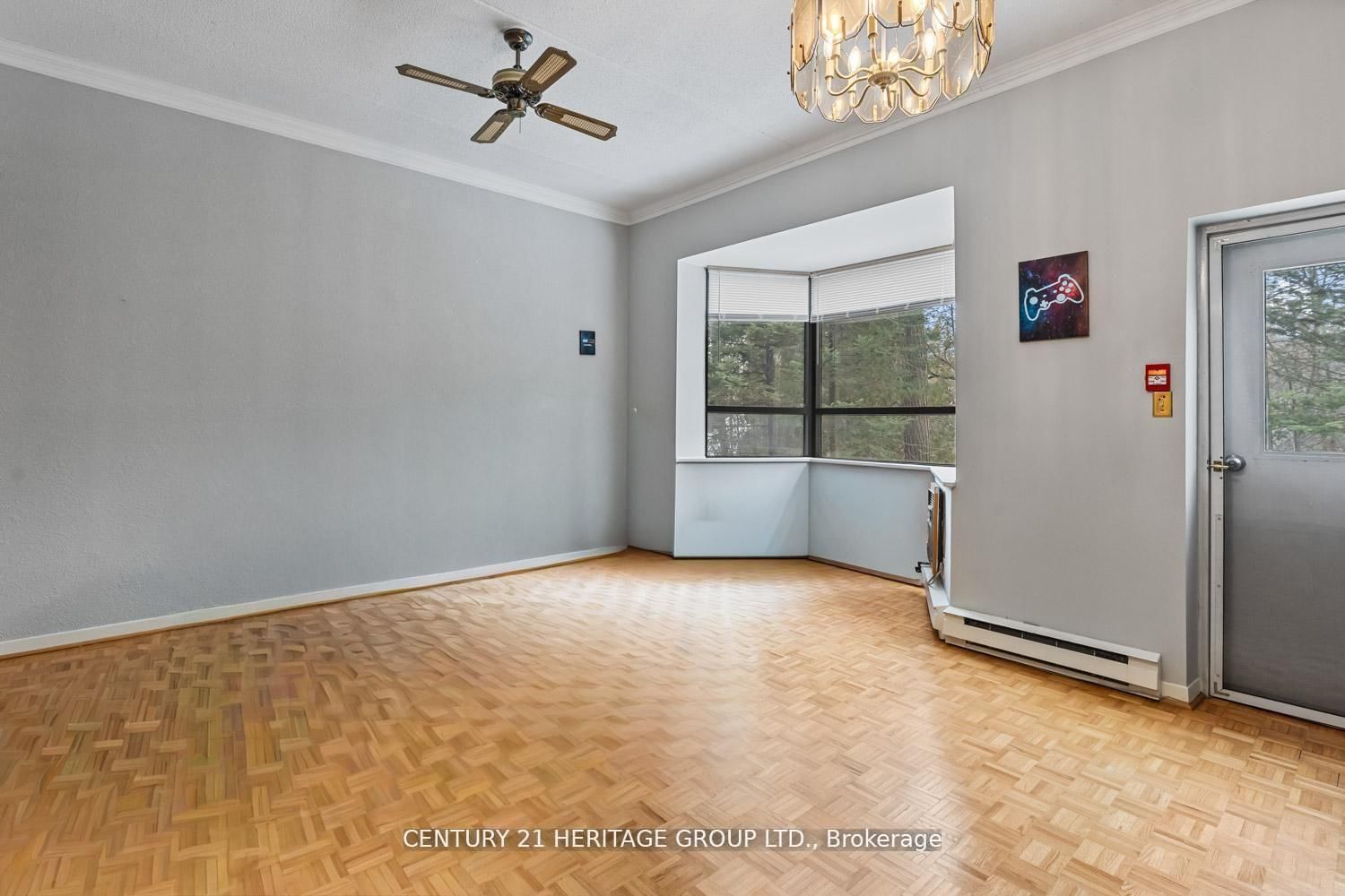 166 Olive Street • #105 • East Gwillimbury, ON photo 13