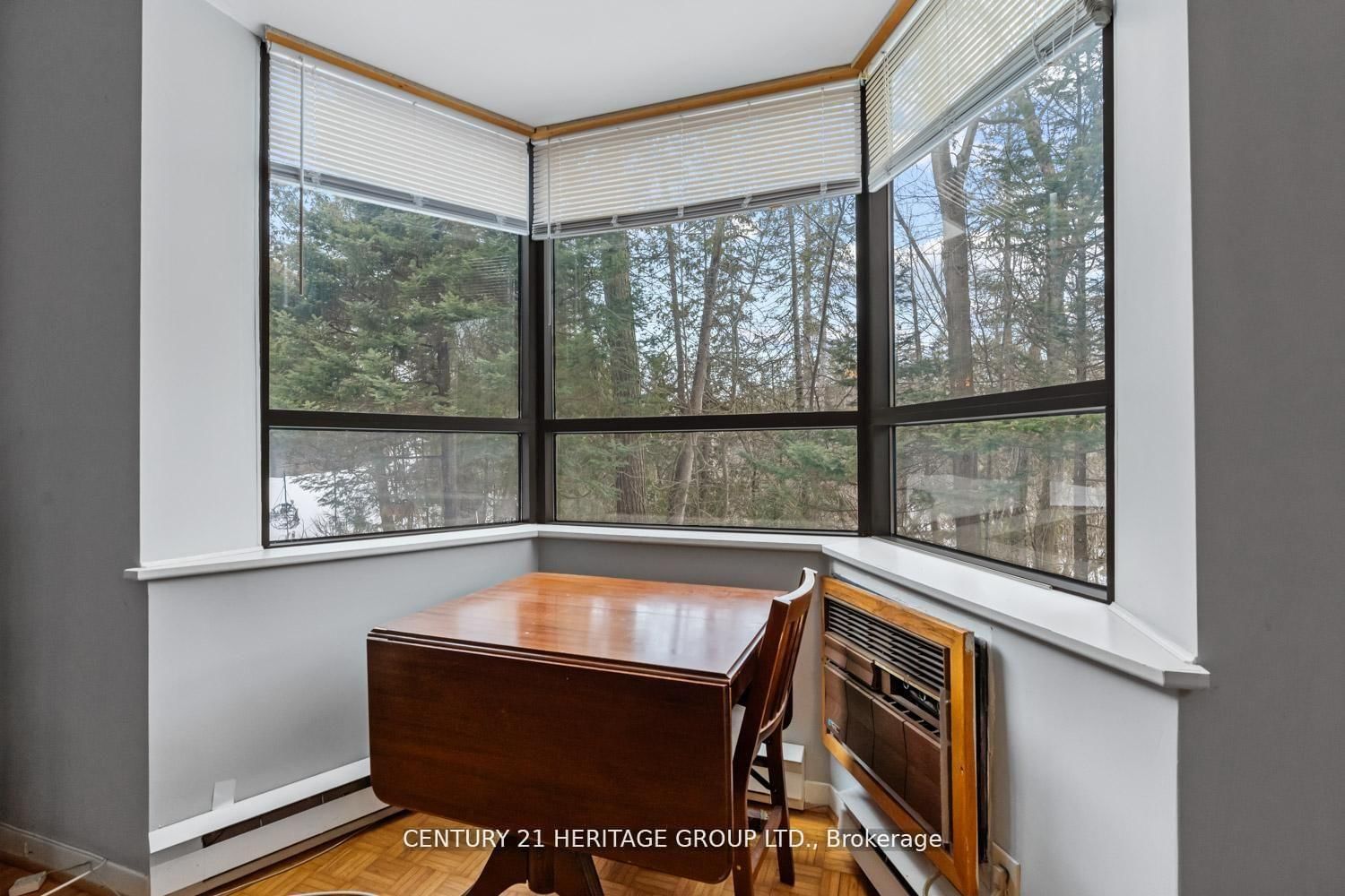 166 Olive Street • #105 • East Gwillimbury, ON photo 15