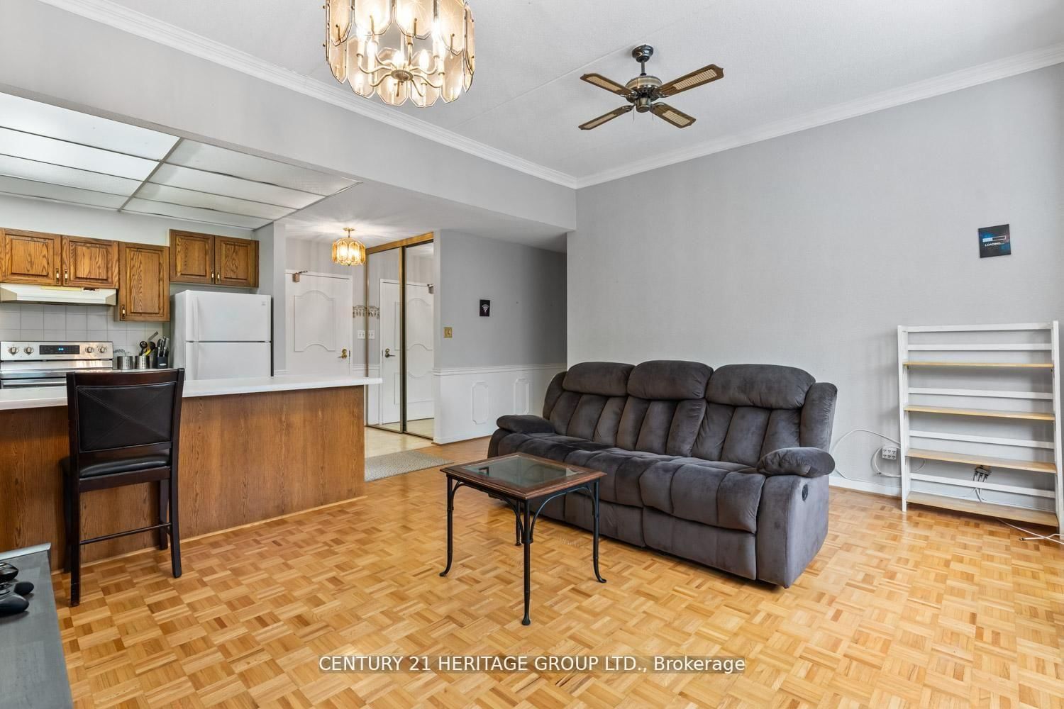 166 Olive Street • #105 • East Gwillimbury, ON photo 17