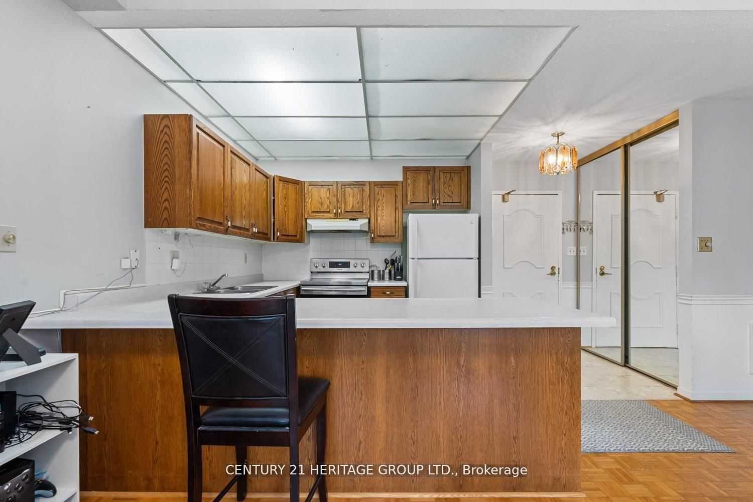 166 Olive Street • #105 • East Gwillimbury, ON photo 19