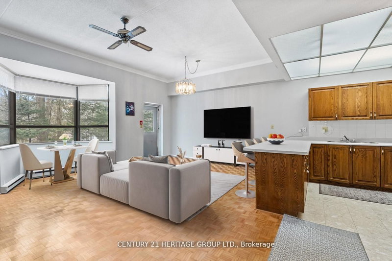 166 Olive St photo 4