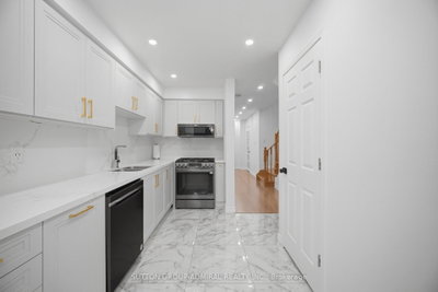 190 Bantry Avenue • Richmond Hill, ON photo 5