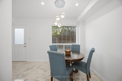 190 Bantry Avenue • Richmond Hill, ON photo 9