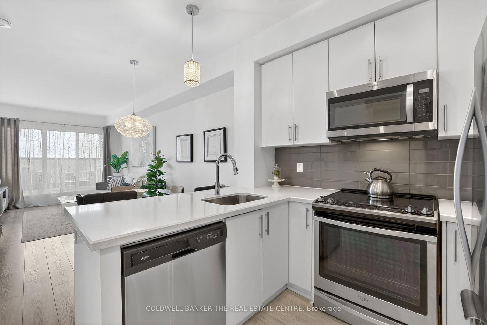 555 William Graham Drive • #246 • Aurora, ON photo 9